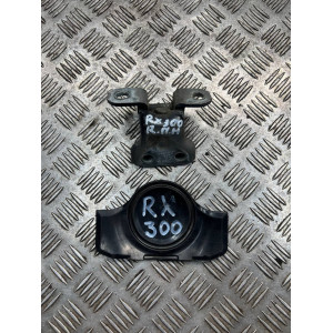 Петля двери передней правой низ Lexus RX300 (2003-2008) 6873033020