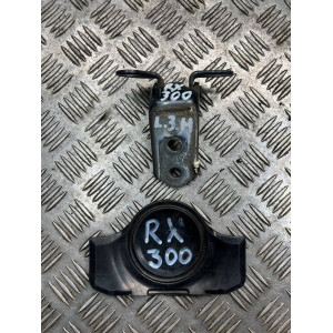 Петля двери задней левой низ Lexus RX30 (2003-2006) 6876035040