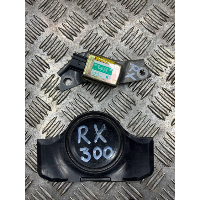 Датчик удара AIRBAG Lexus RX300 (03-08) 8983448010
