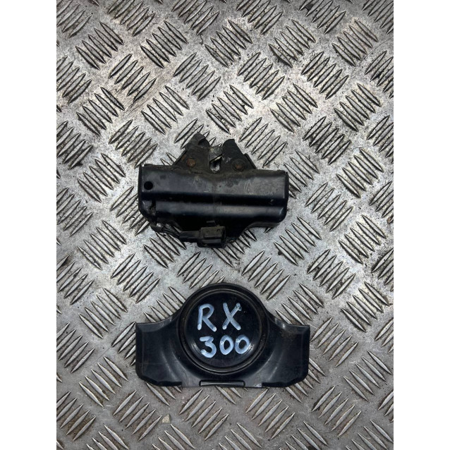 Замок капота Lexus RX30 (2003-2006) 5351048080