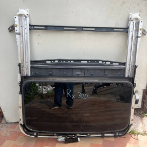 Люк Lexus RX30 (2003-2008) 6320348070 6320148100