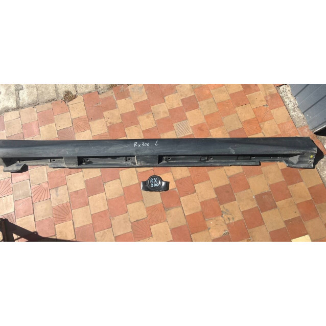 Накладка порога Lexus RX30 (2003-2006) 7585048010 / 7586048010 