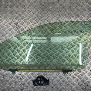 Стекло двери  переднее левое Lexus RX30 (2003-2006) 6810248070