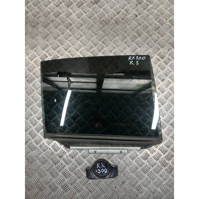Стекло двери заднее правое Lexus RX30 (2003-2006) 6810348130