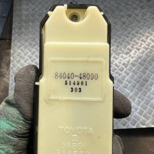 Блок управления стеклоподъемниками Lexus RX30 (2003-2006) 8404048090