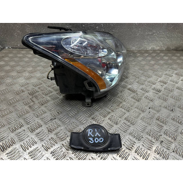 Фара правая Lexus RX30 (2003-2006) 8114548180