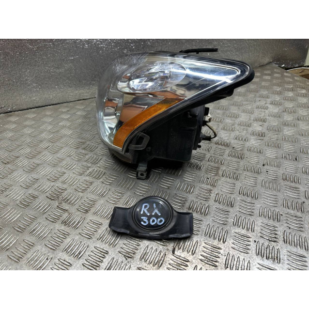 Фара левая Lexus RX30 (2003-2006) 8118548180