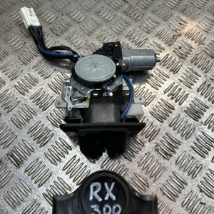 Замок крышки багажника Lexus RX300 (2003-2008) 6935048050