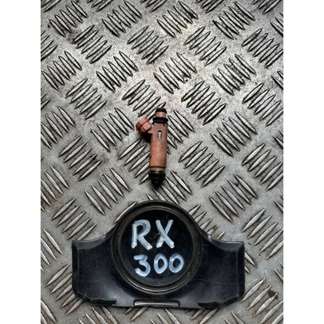 Форсунка топливная Lexus RX300 (2003-2008) 3.0 АКПП 2325020030