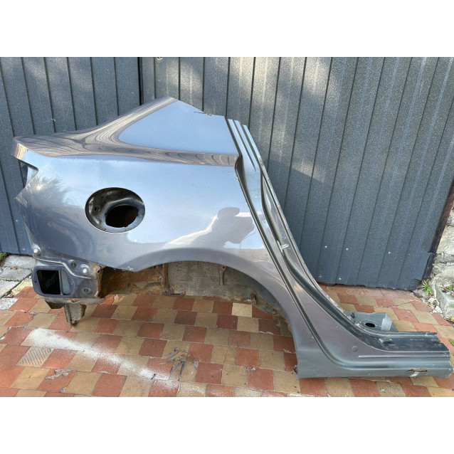 Крыло заднее правое четверть Mazda 3 (2003-2009)