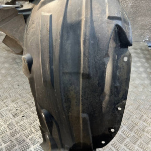 Подкрылок передний правый Mazda 3 (2003-2009) BR5S56130B