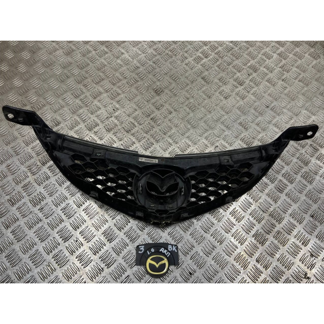 Рещітка радіатора Mazda 3 (2003-2009) BR5H50710B BR5H50710C