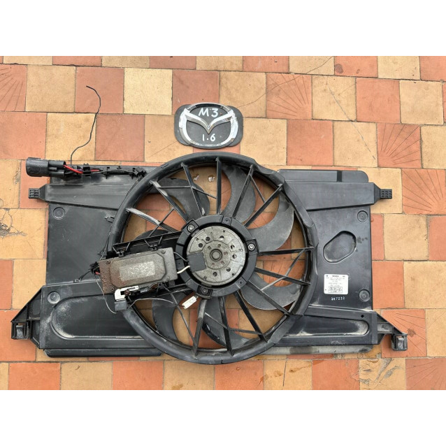Диффузор с вентилятором радиатора Mazda 3 (2003-2009) 1,6 Z60115025B Z60115025H Z60115025C Z60115025D