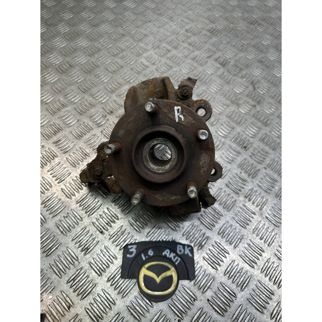 Кулак поворотный правый (цапфа) Mazda 3 (2003-2009) BP4K33021C