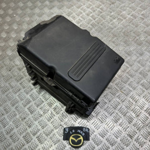 Корпус полка аккумулятора пластик Mazda 3 (2003-2009) Z60118593