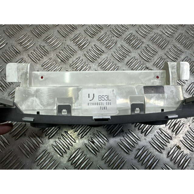 Блок управления климат печки Mazda 3 (2003-2009) АКПП K1900BS3L