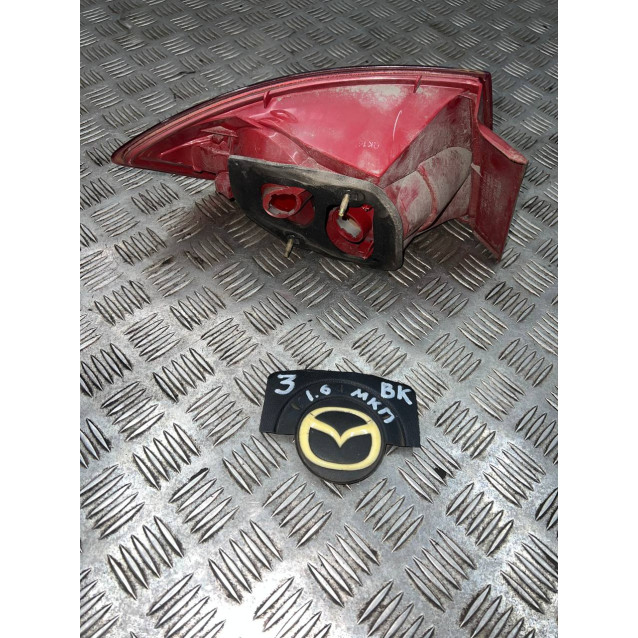 Фонарь левый Mazda 3 (2003-2009) седан BN8V51160