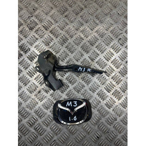 Петля капота Mazda 3 (2003-2009) B32H52410A BP4K52420B