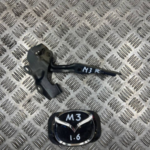 Петля капота Mazda 3 (2003-2009) B32H52410A BP4K52420B