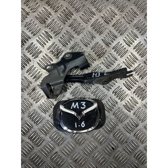 Петля капота Mazda 3 (2003-2009) B32H52410A BP4K52420B