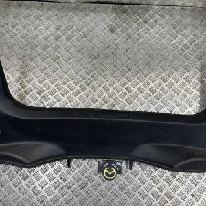 Обшивка накладка внутренняя багажника Mazda 3 (2003-2009) BN8V6889XD