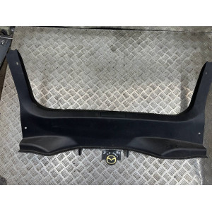 Обшивка накладка внутренняя багажника Mazda 3 (2003-2009) BN8V6889XD