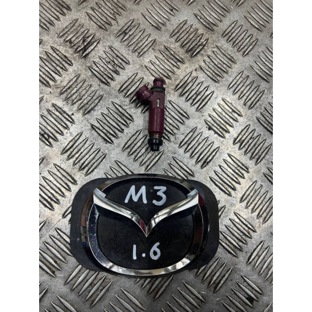 Форсунка топливная Mazda 3 (2003-2009) BP4W13250