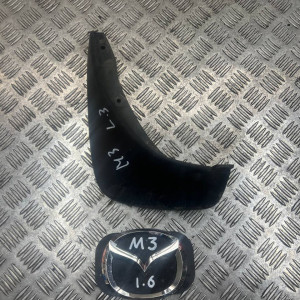Брызговик передний Mazda 3 (2003-2009)