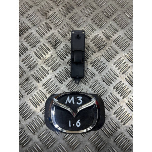 Кнопка склопідйомника одиночна Mazda 3 (2003-2009) BP4K66370