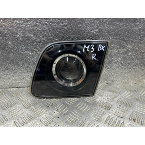 Фонарь правый внутренний Mazda 3 (2003-2009) BN8V513F0D BN8V513F0C