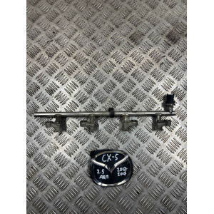 Рампа топливная Mazda CX-5 (2012-2017) 2.5 АКПП PY0113150A
