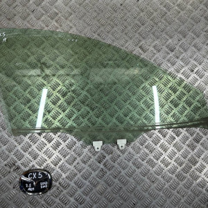 Стекло двери переднее правое Mazda CX-5 (2012-2017) KD5358510