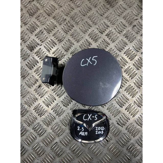 Лючок бензобака Mazda CX-5 (2012-2017) KD5342410