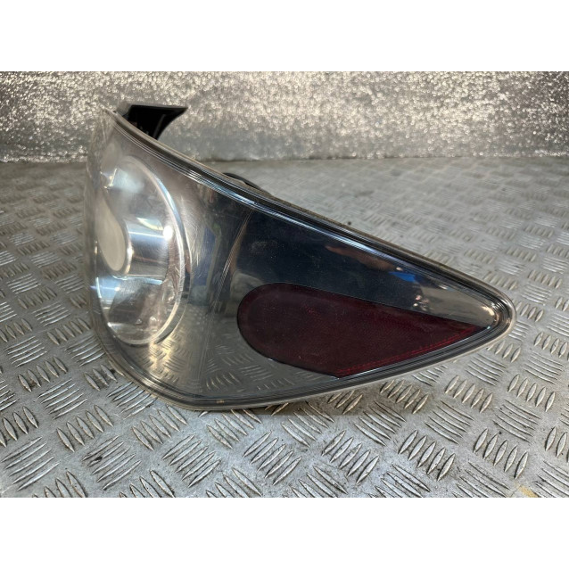 Фонарь правый Mazda CX-7 (2006-2012) E22151150B *дефект стекла