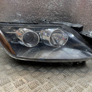 Фара правая Mazda CX-7 (2006-2012) EH1051031B *ксенон, дефект крепления