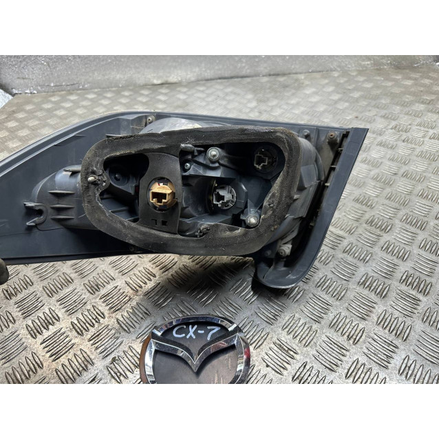 Фонарь правый Mazda CX-7 (2006-2012) E22151150B