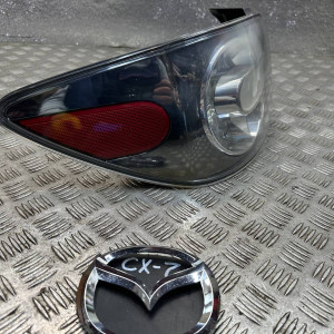 Фонарь правый Mazda CX-7 (2006-2012) E22151150B