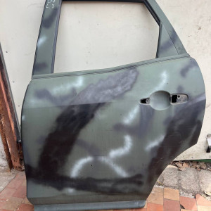 Дверь задняя левая Mazda CX-7 (06-12) EGY17302XN EGY17302XL *ньюанс