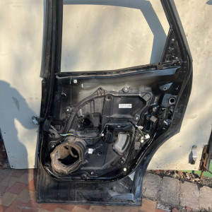 Дверь задняя правая Mazda CX-7 (06-12) EGY17202XL EGY17202XN *ньюанс