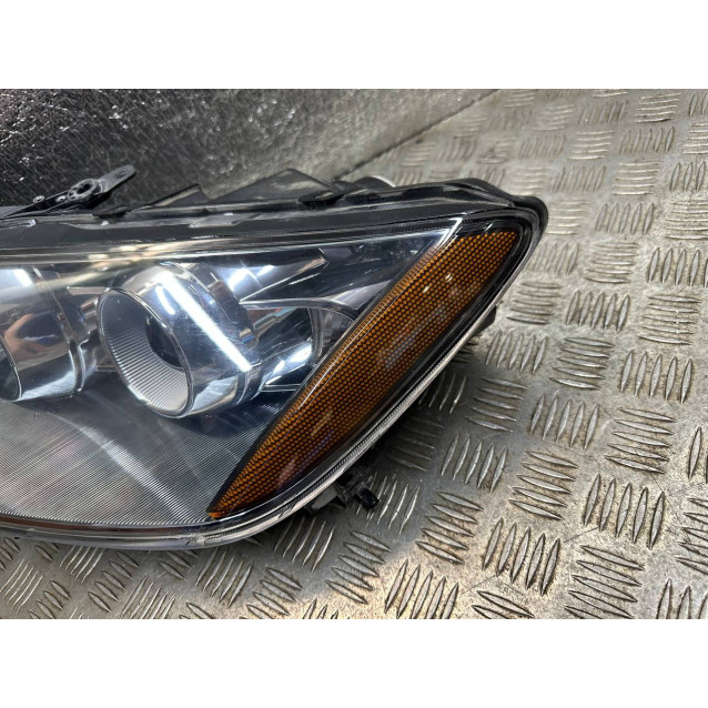Фара левая Mazda CX-7 (2006-2012) EH1051041B *ксенон