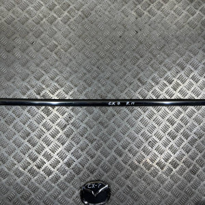 Молдинг стекла двери задний Mazda CX-7 (2006-2012) EG2150670G