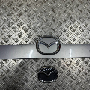 Накладка двери багажника декоративная Mazda CX-7 (2006-2012) EG2450810E