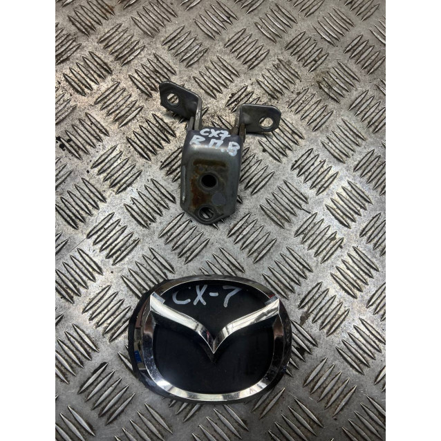 Петля двери передней правой верх Mazda CX-7 (2006-2012) F15158210A