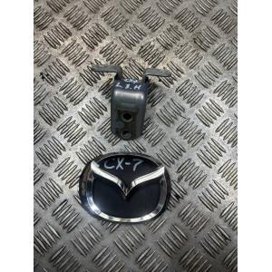 Петля двери задней левой низ Mazda CX-7 (2006-2012) D46173240