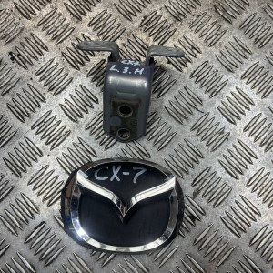 Петля двери задней левой низ Mazda CX-7 (2006-2012) D46173240