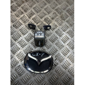 Петля двери задней правой верх Mazda CX-7 (2006-2012) D46172210 