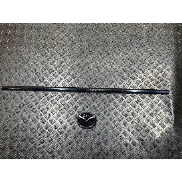 Молдинг стекла двери передний Mazda CX-7 (2006-2012) EG2150640F EG2150640H EG2150650F EG2150650H