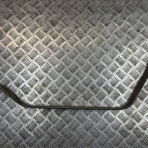 Кронштейн крепления топливного бака Mazda CX-7 (2006-2012) 2.3 EG2142720A EG2142710A