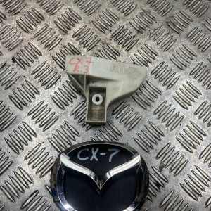 Кронштейн крепление заднего бампера правый Mazda CX-7 (2006-2012) EG2150321A