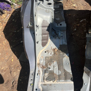 Крыло заднее левое четверть Mazda CX-7 (2006-2012) EG2171100M